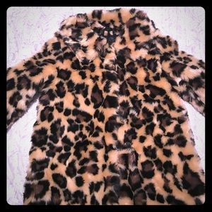 Girl’s faux fur leopard coat